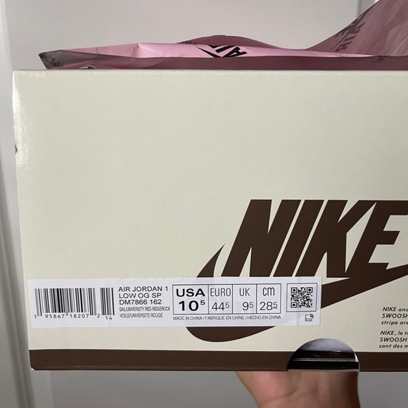 TRAVIS SCOTT LOWS - Picture 1 of 6